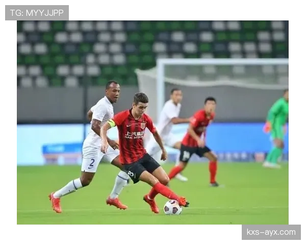 斯卡洛尼执教风格获赞：战术灵活多变，团队凝聚力成制胜关键