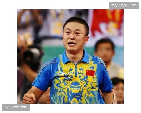 马琳这训练完直接瘫沙发上啃鸡腿的样子，谁还记得他当年是靠自律打出来的？